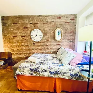 Guest house Times Square Manhattan - Private Room In 2 Bedroom Apartment 