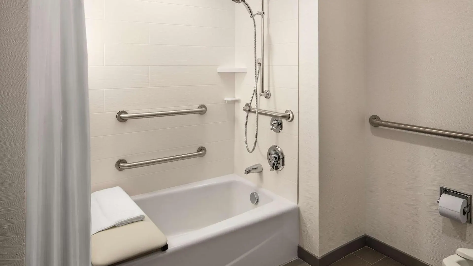 *** Hotel Hilton Garden Inn Sacramento Airport Natomas United States